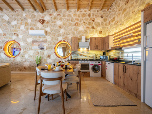  gece  -  Kasım
  | Kalkan Akbel'de Muhafazakar Aile İçin Özel Havuzlu Jakuzili Villa